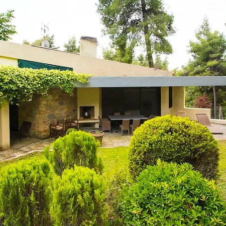 Araucaria Shared Pool Villa,sani Villa *